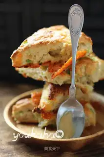 Onion cheese scone