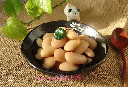Plum beans