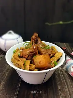The mashed potatoes burn the wings