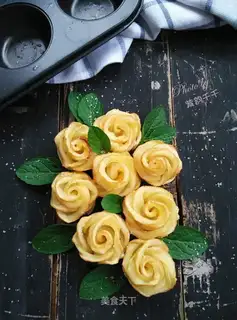 Apple roses