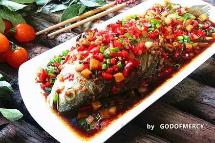 A rich, peaceful and dry yellow fish