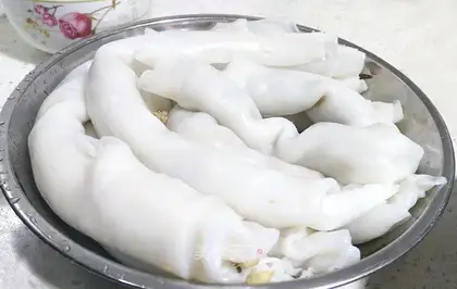 Pig intestines