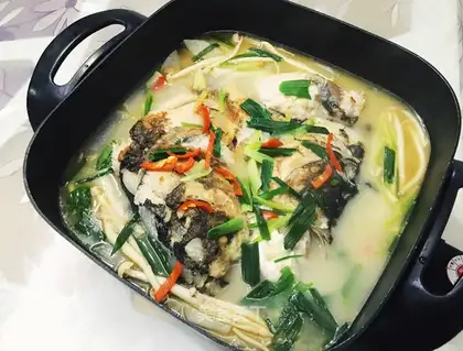 Fish-head soup pan