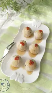 Celery chicken chestballs