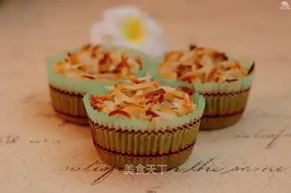 Coconut banana cake