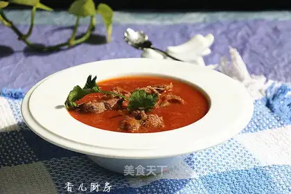 Tomato beef soup