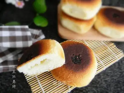 Sugar coconut bread