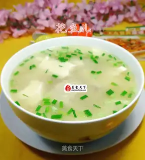 Fish bone tofu soup