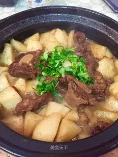 Cowtail radish