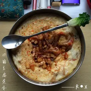 Illuminated tofu eggs