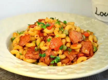 Bacon pasta