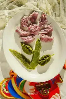 Piggy dumplings