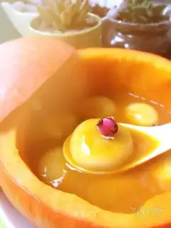 Pumpkin roses