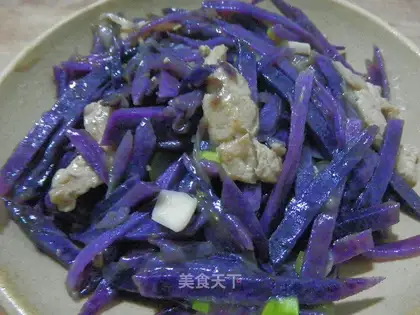 Purple potato fried meat