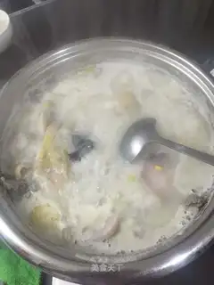 Coconut chicken soup