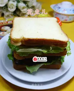 Egg steak sandwich