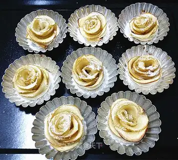 Apple roses
