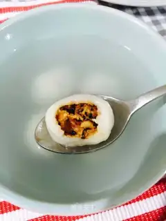Sesame sauce, fruit and soup
