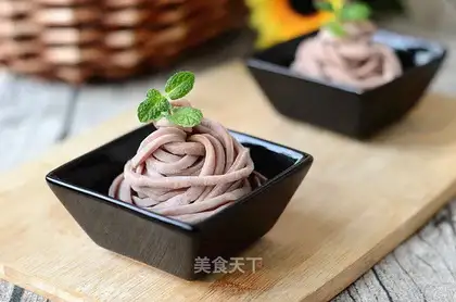 Potato egg noodles
