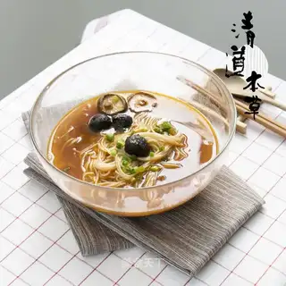 Tomato garlic mushrooms. Noodles