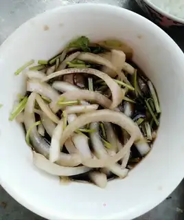 Sugar vinegar onions