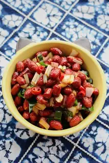 Old vinegar peanuts