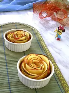 Apple rose toast