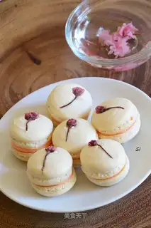 Sakura Makaron