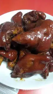 Soy pig hoofs