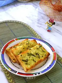 Garlic toast