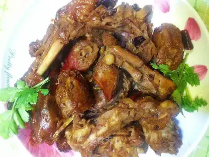 Spicy duck stand