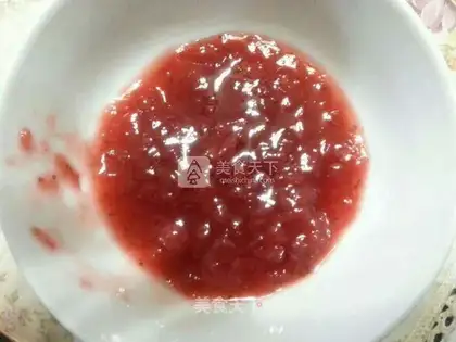 Sweet strawberry sauce