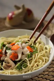 Fish noodles