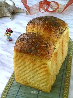 Mountain white toast