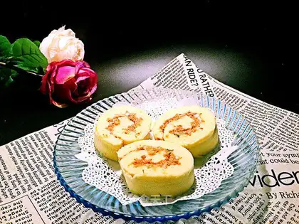 Meat pine rolls