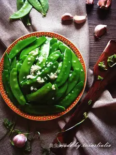 Garlic Dutch beans