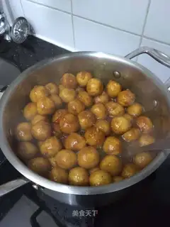 Hong Kong curry eggs