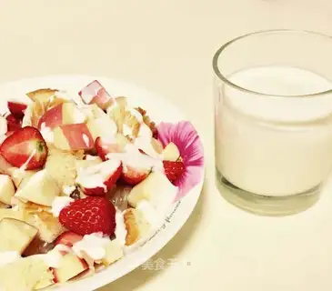 Fruit yogurt salad