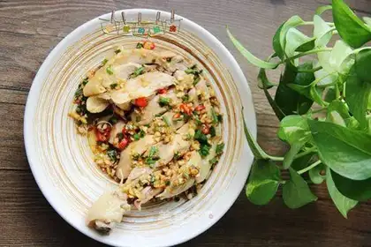 Chicken with onions