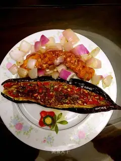 Fried salmon from roasted eggplant