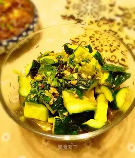 Oiled old vinegar cucumbers