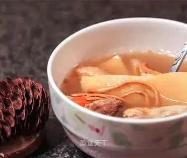 Scorch herbs soup