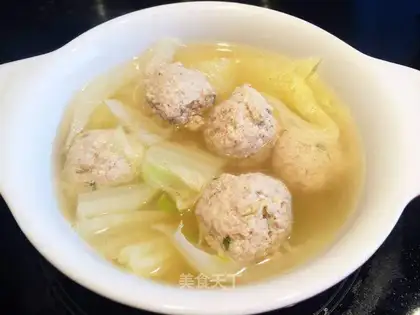 Porkball cabbage soup