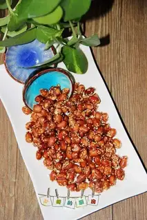Honey sugar peanuts