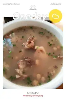 Liang's ribs soup