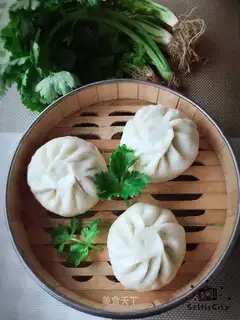 Cranium buns