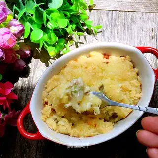 Roasted cheese mashed potatoes