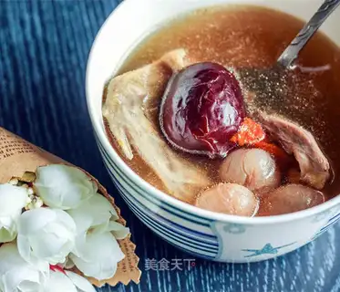 Red-tree crotch pigeon soup