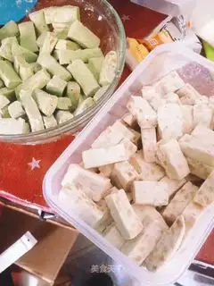 Cow Rolling Sugar