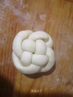 The embroidery bun